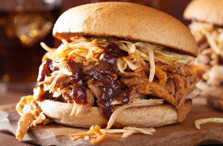 Rezept für leckeren Pulled Pork Burger auf STRIKE magazin