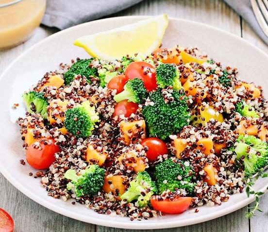 Vegetarisches Quinoa Salat Rezept auf STRIKE magazin