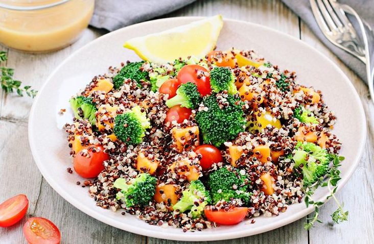 Vegetarisches Quinoa Salat Rezept auf STRIKE magazin